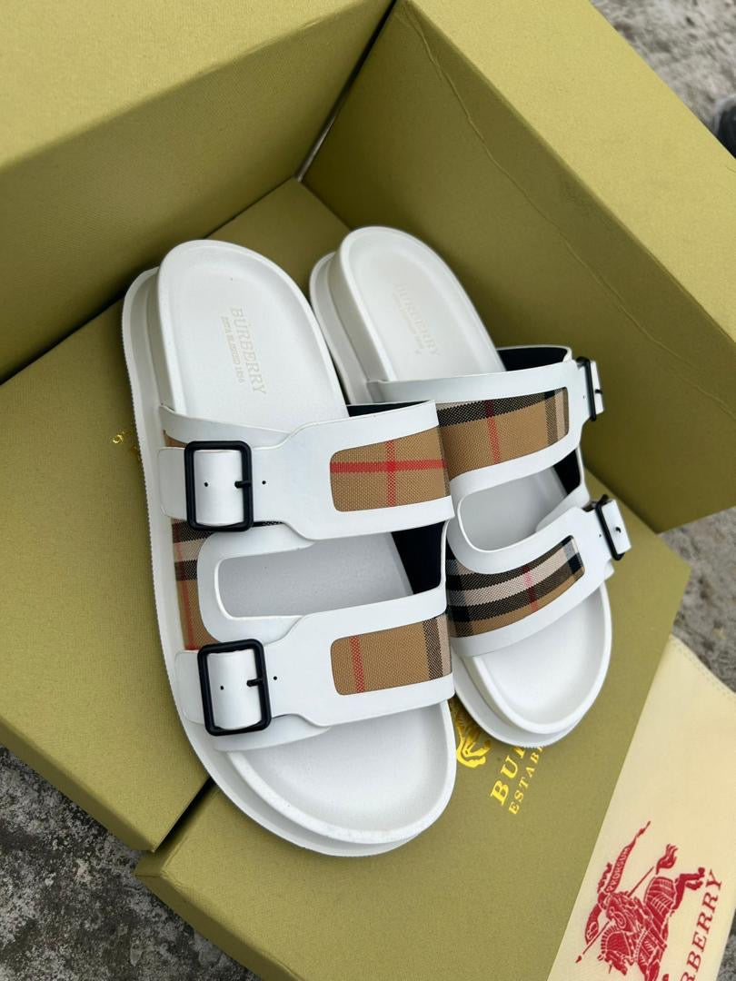 Sandales Burberry !